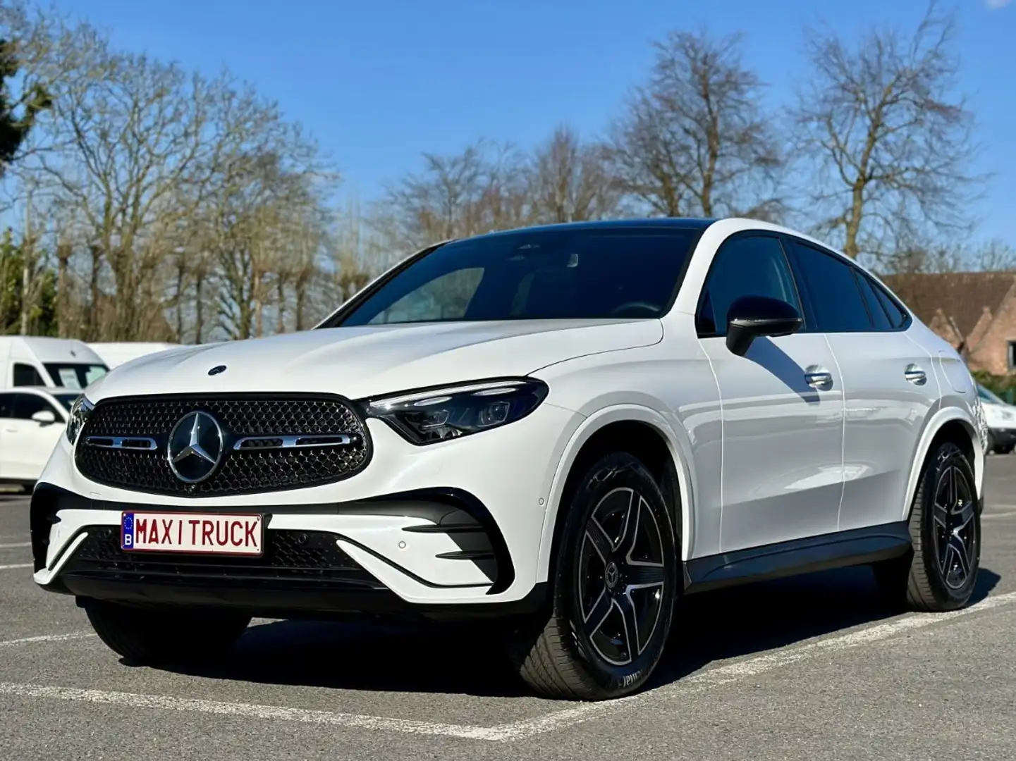 Mercedes-Benz GLC 300 e Hybrid AMG Line- 63.214€- Leasing 1.466€/M Blanco - 1