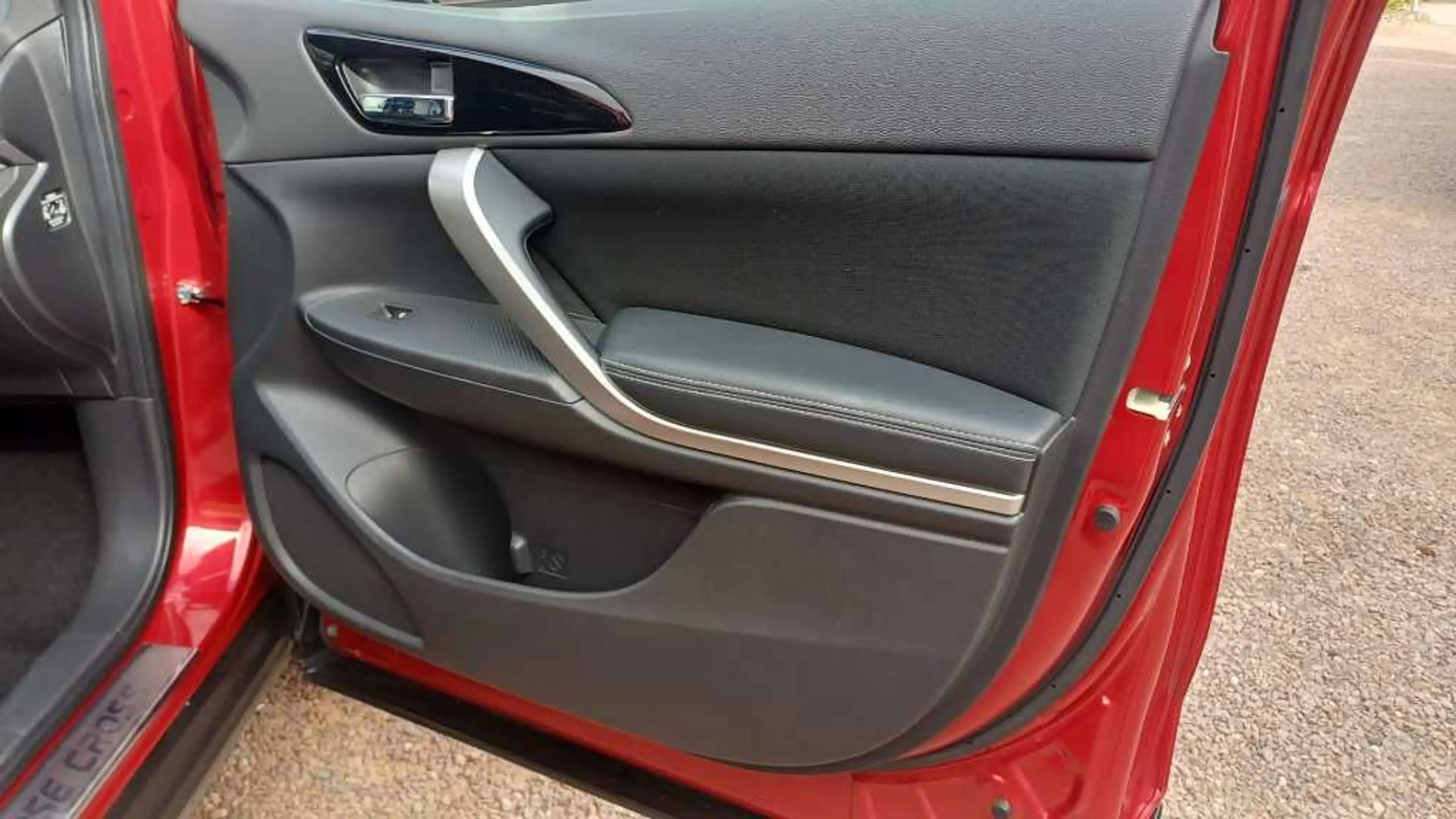 Mitsubishi Eclipse Cross Diamant+ 1.5 T-MIVEC CVT AT — photo 13