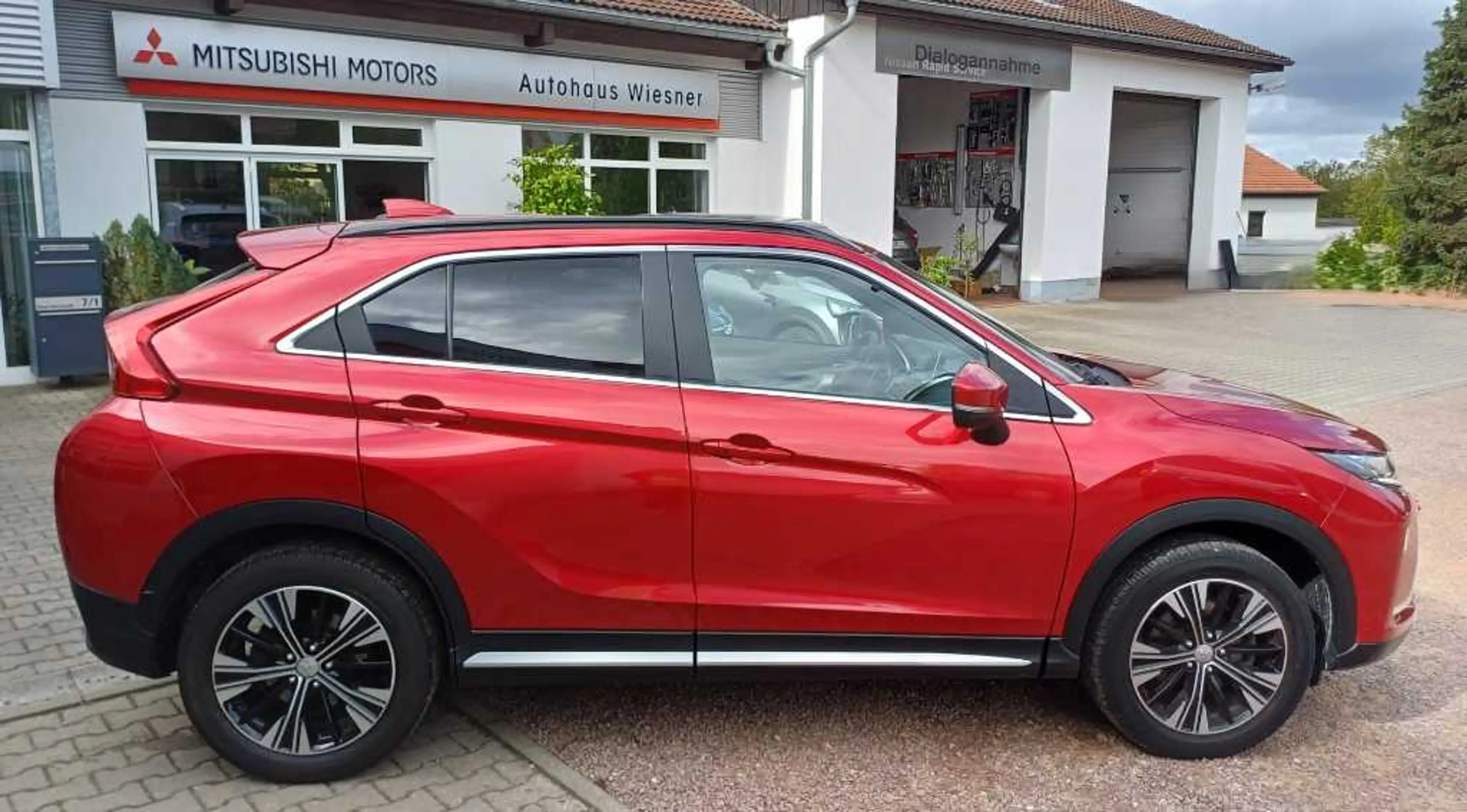 Mitsubishi Eclipse Cross Diamant+ 1.5 T-MIVEC CVT AT — photo 4