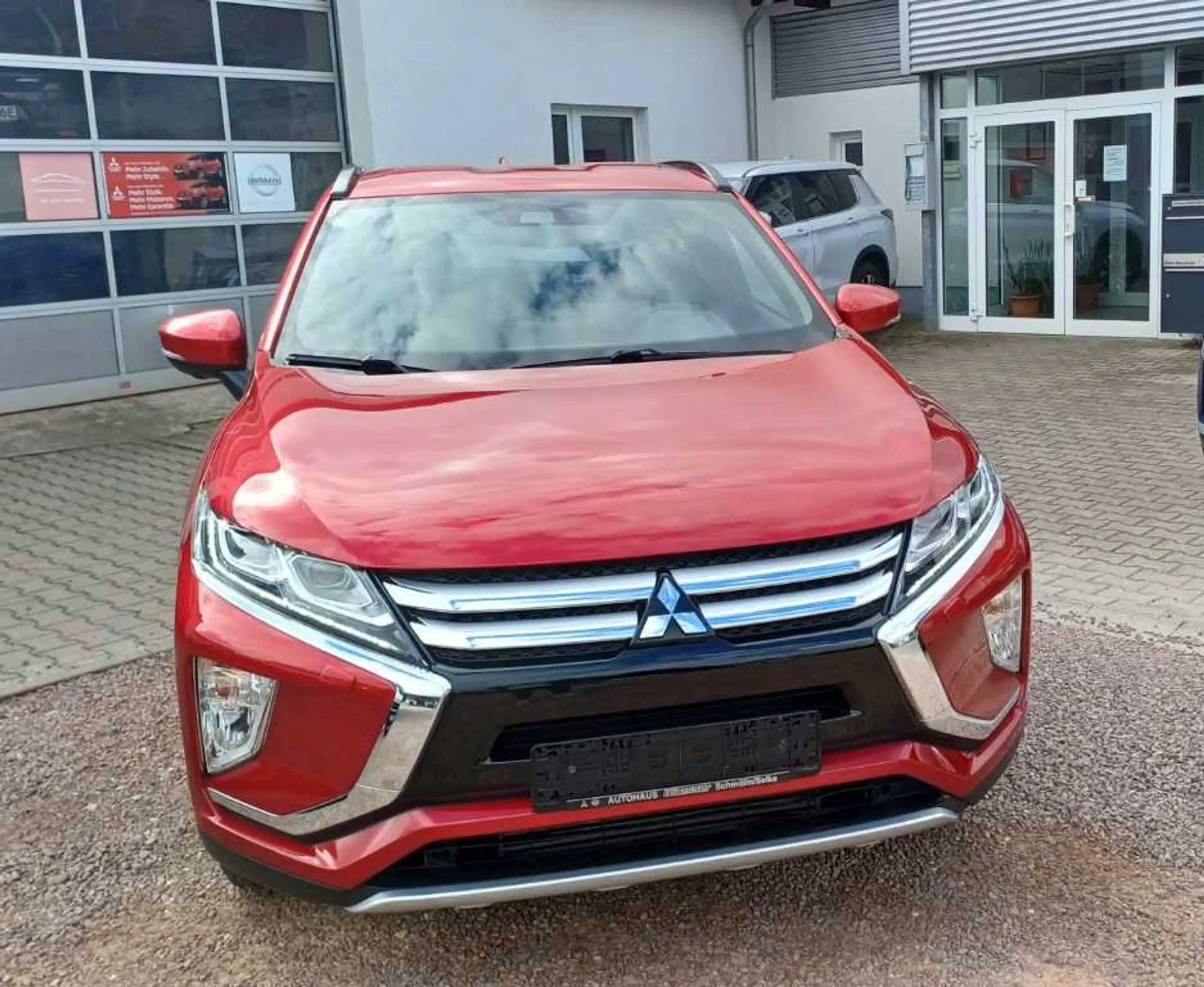 Mitsubishi Eclipse Cross Diamant+ 1.5 T-MIVEC CVT AT — photo 3