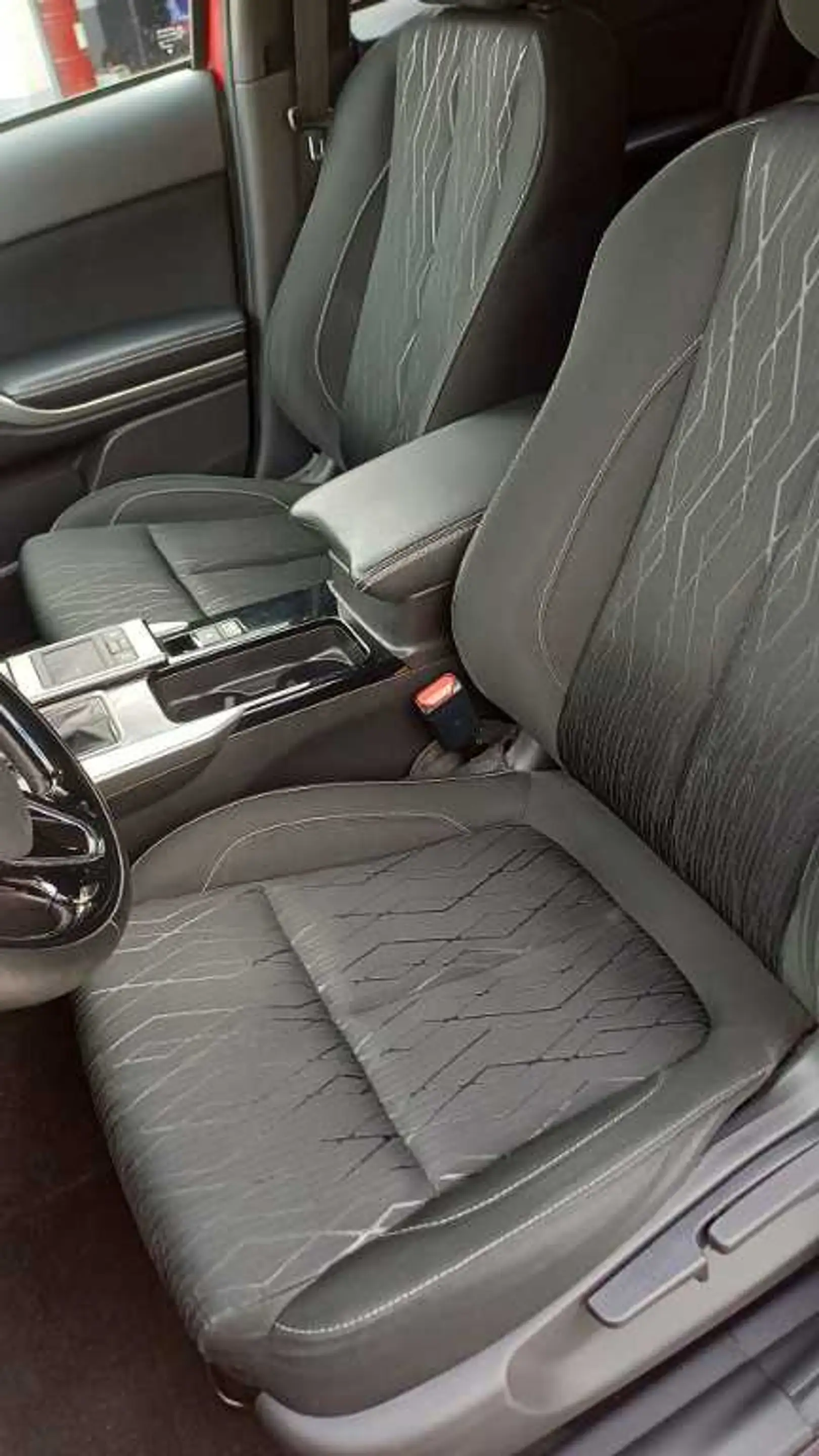 Mitsubishi Eclipse Cross Diamant+ 1.5 T-MIVEC CVT AT — photo 10