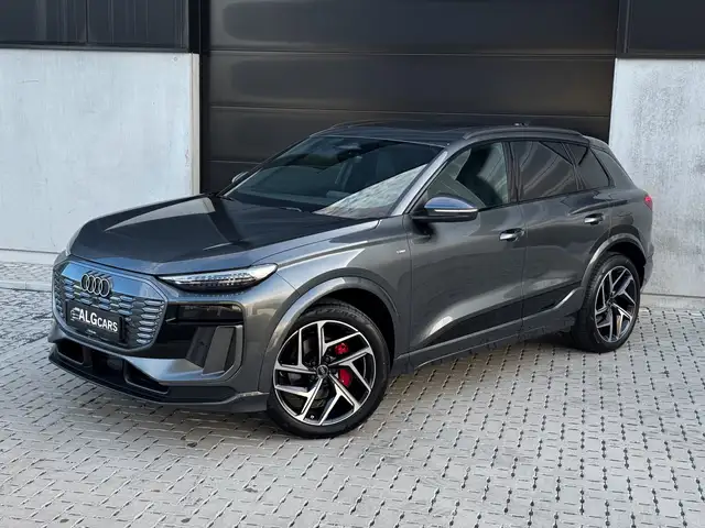 Audi Q6 e-tron Performance S-line / Pano / 360 / Trekhaak / NIEUW!