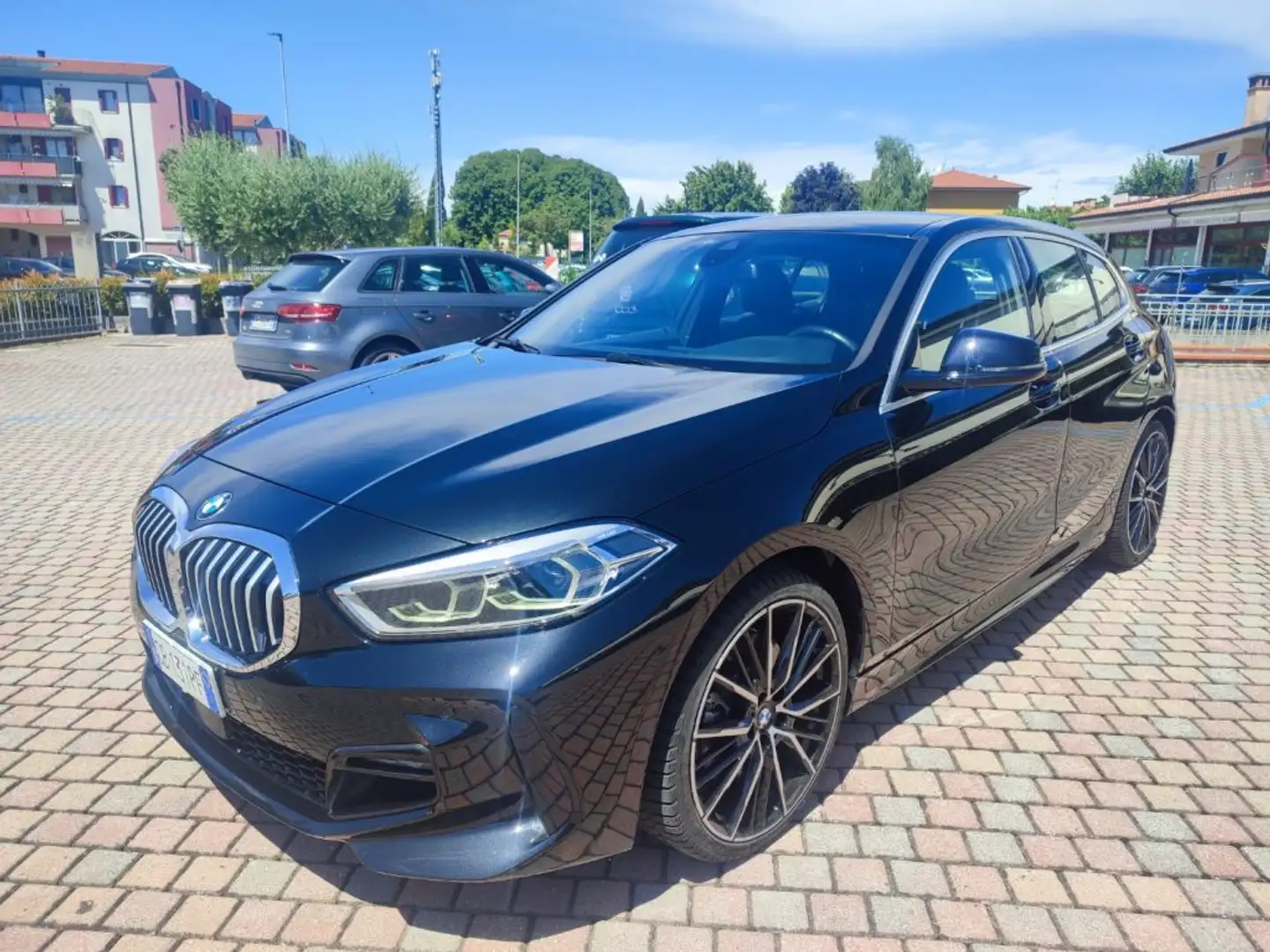 BMW 120 d xDrive 5p. Msport Zwart - 2