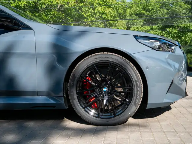 BMW M5 view 13