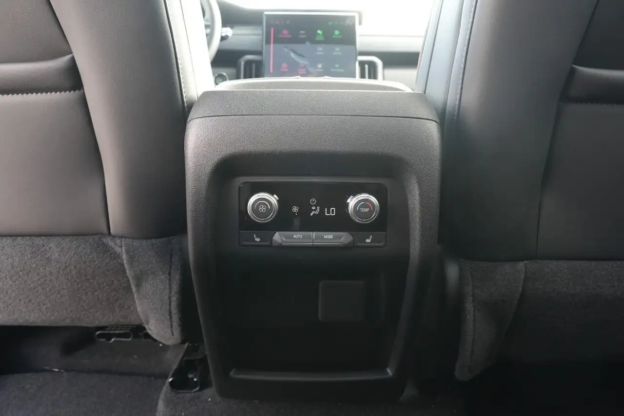 GMC Acadia снимка GMC Acadia