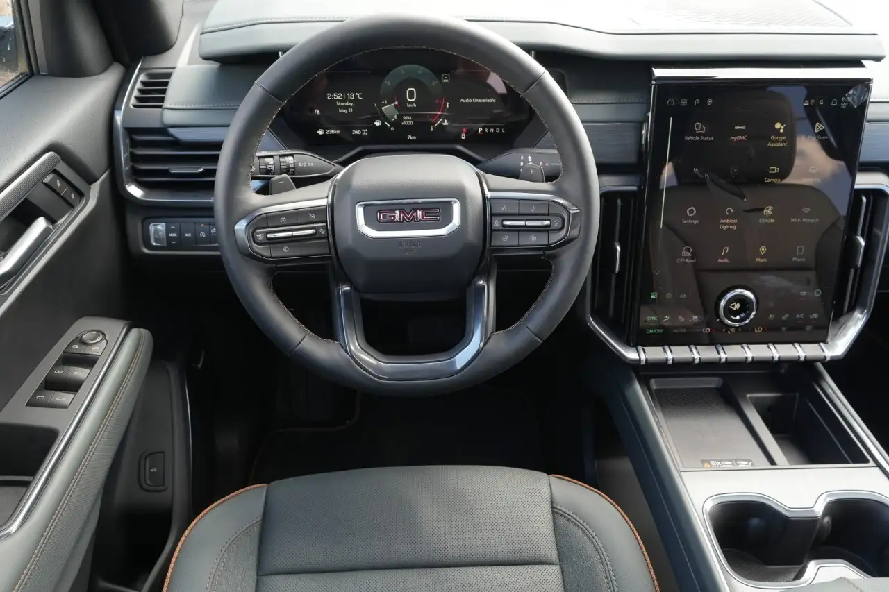 GMC Acadia снимка GMC Acadia