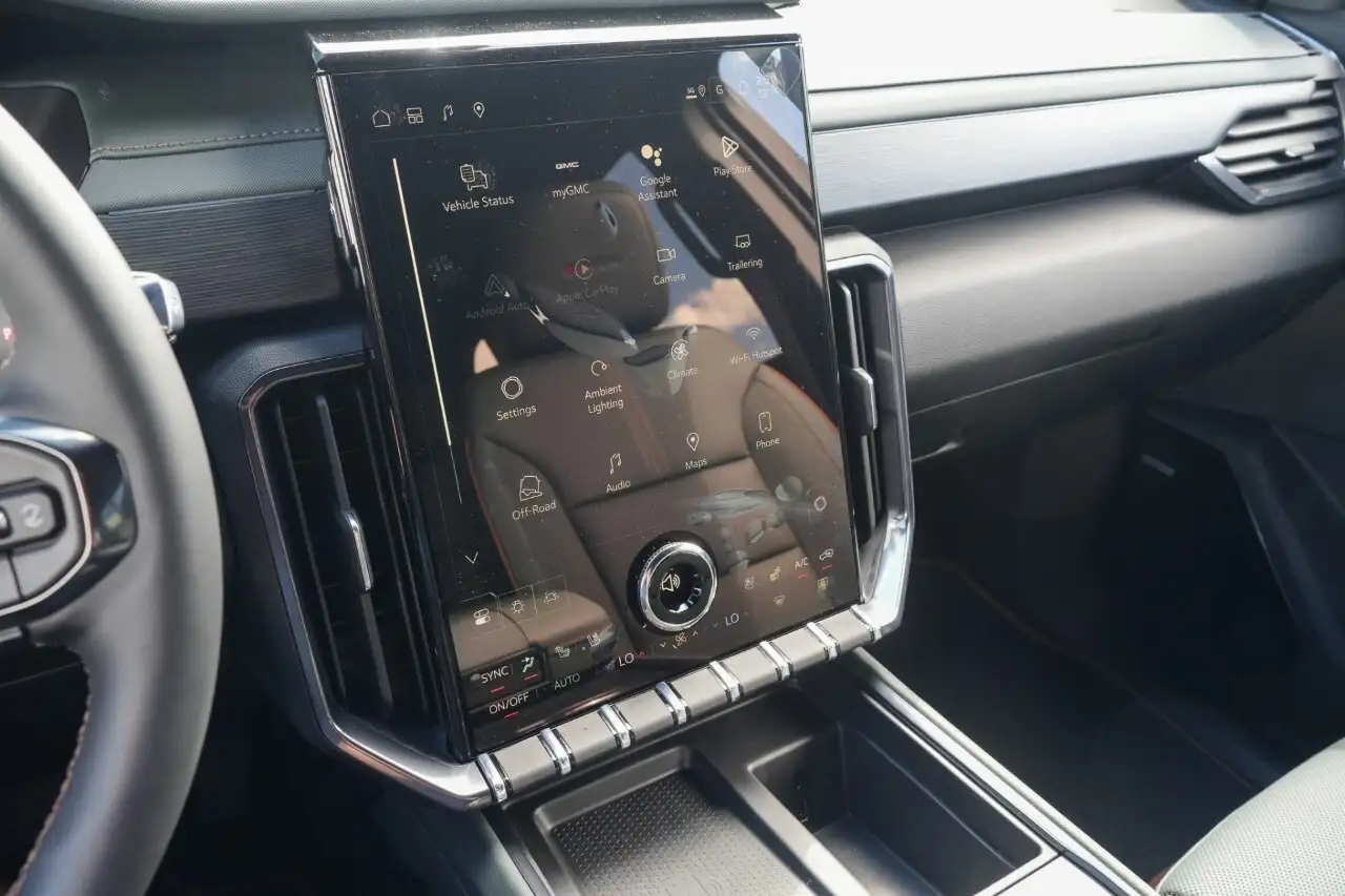 GMC Acadia снимка GMC Acadia