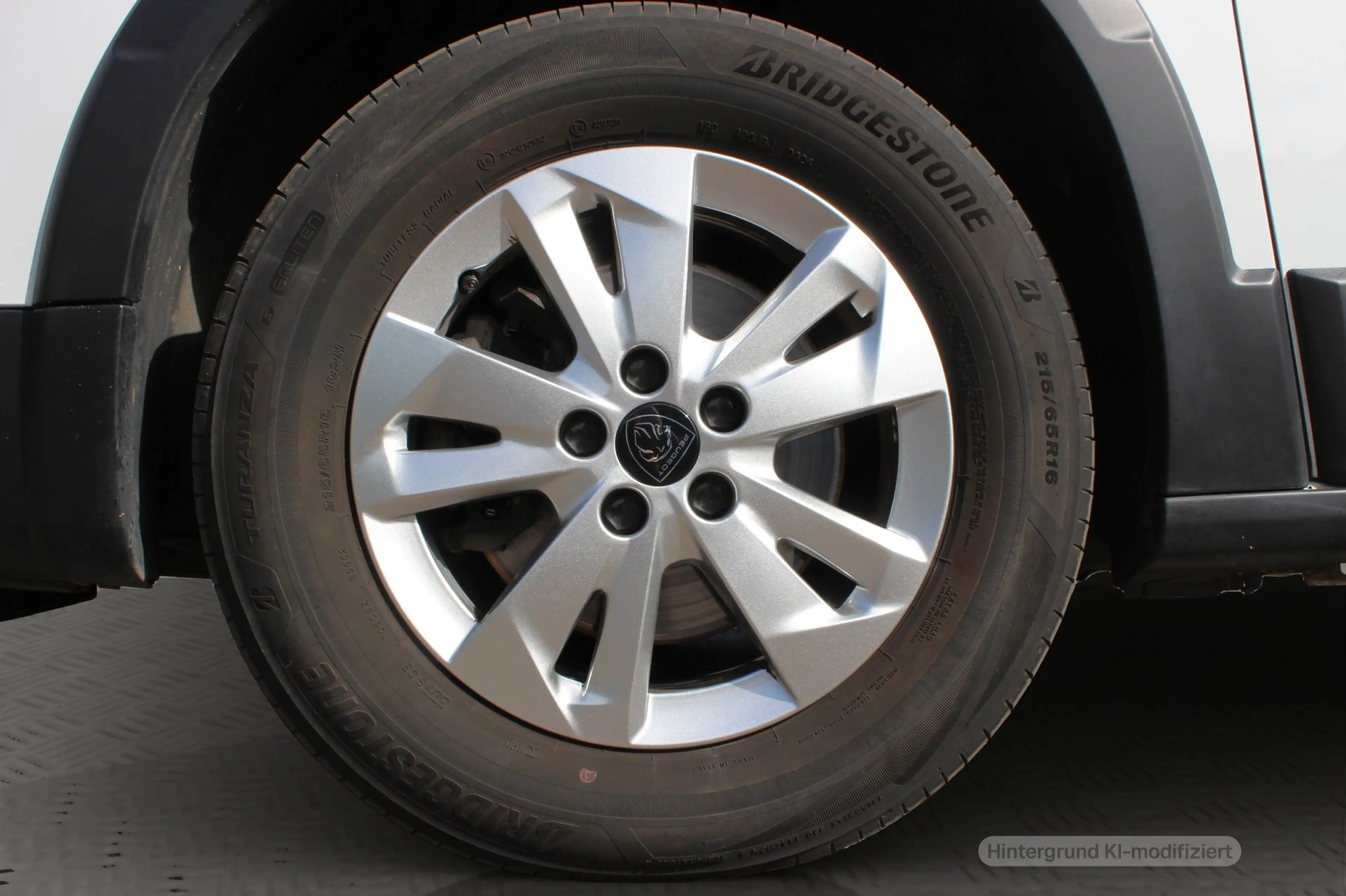 Peugeot Rifter BlueHDi 100 Allure L1 — photo 6