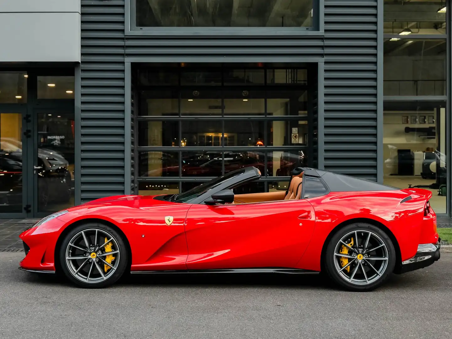 Ferrari 812 GTS LIFT SCUDETTI PPF Rot - 1