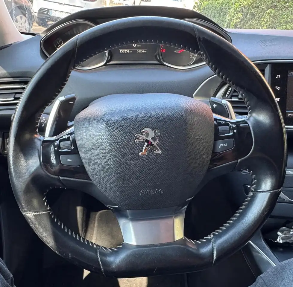 Peugeot 308 308 — photo 36
