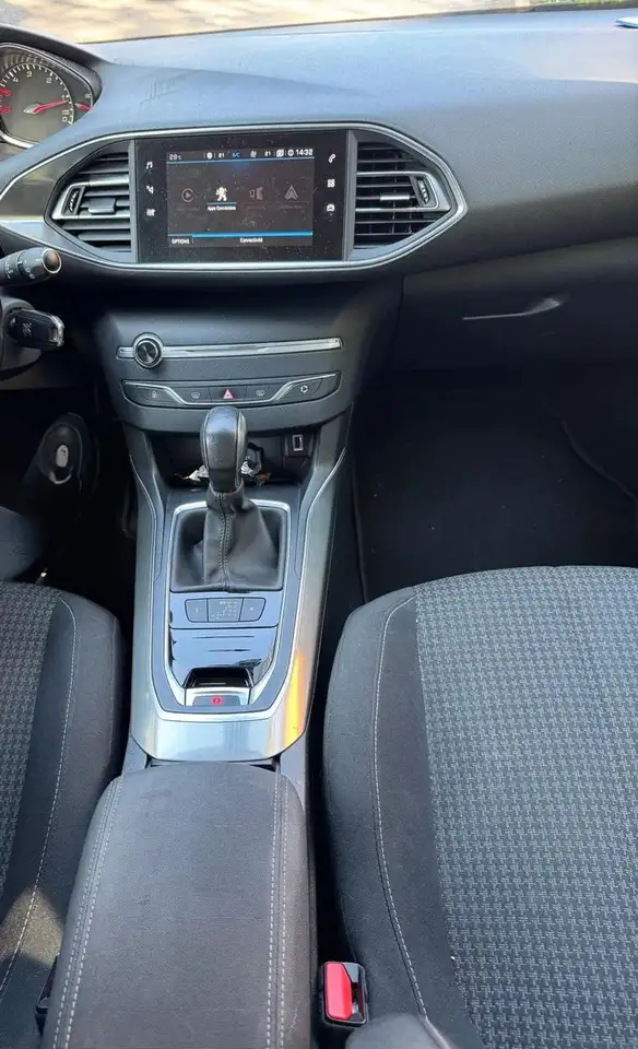 Peugeot 308 308 — photo 28
