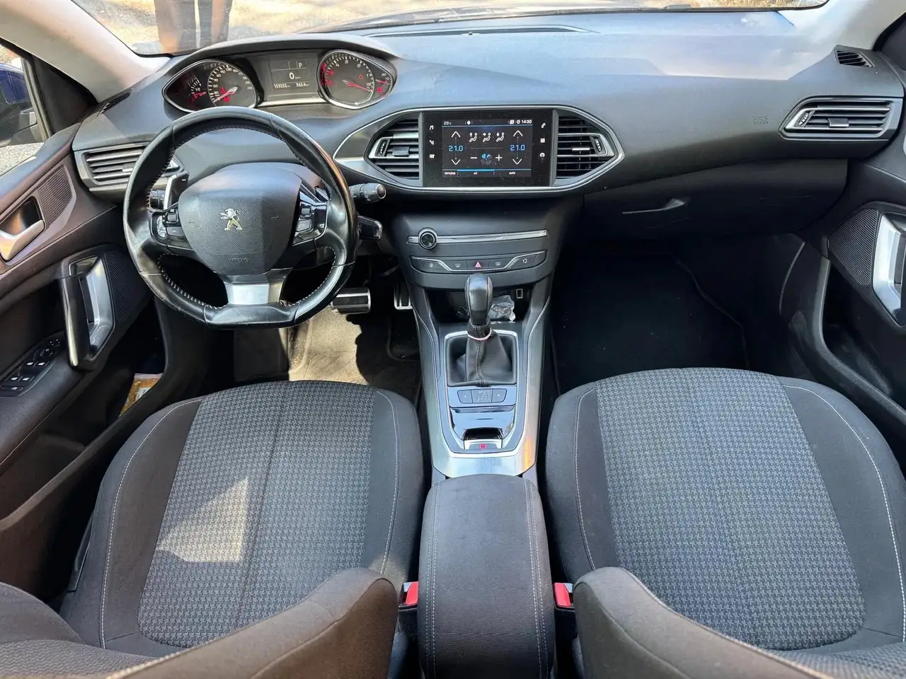 Peugeot 308 308 — photo 17