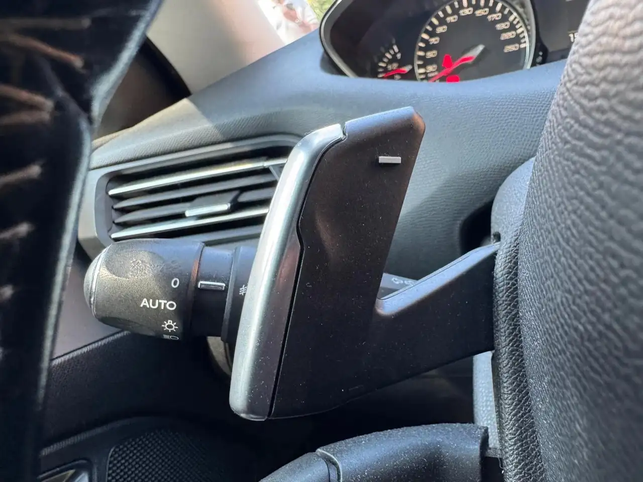 Peugeot 308 308 — photo 32