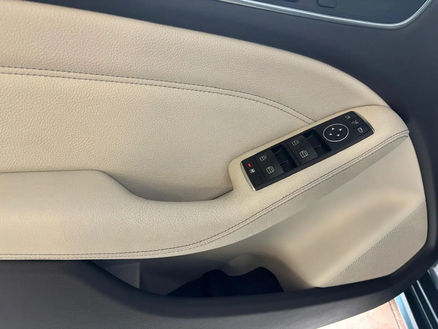 Mercedes-Benz B 200 Classe B - T246 d (cdi) Premium 4matic auto Bleu - 2