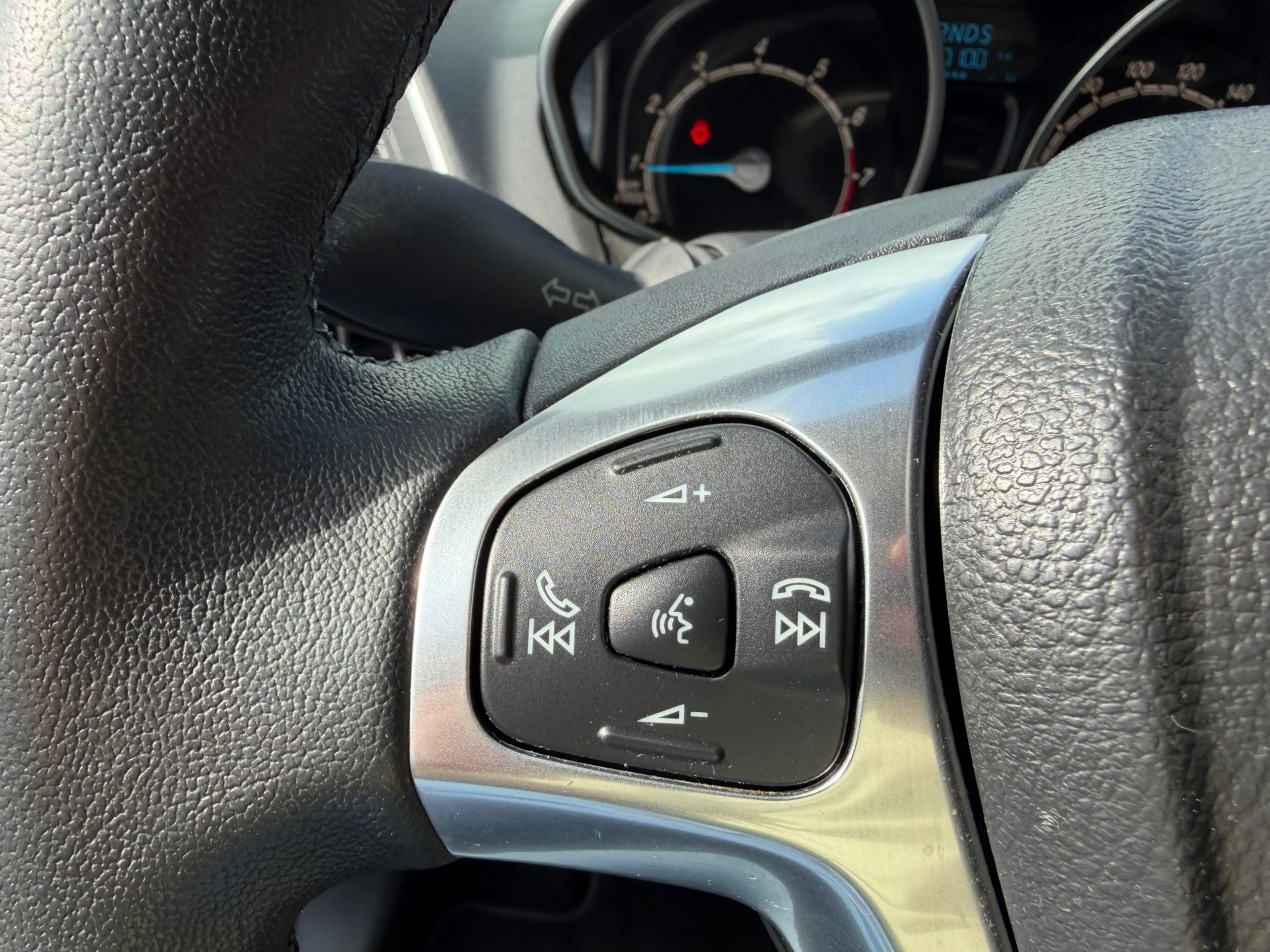 Ford B-Max 1.6 TI-VCT Titanium AUT | TREKHAAK AFNEEM| KEY-LES — photo 31