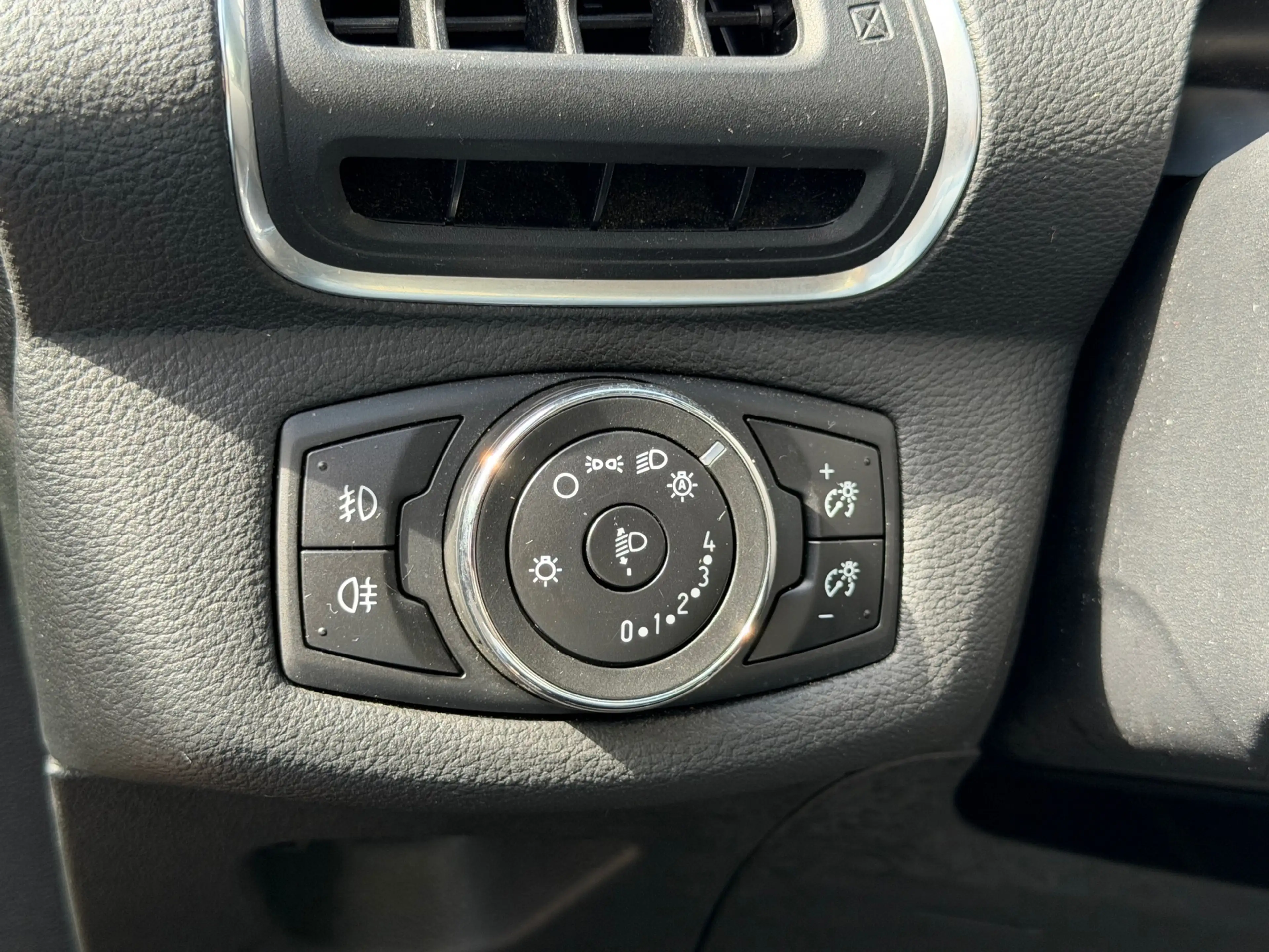 Ford B-Max 1.6 TI-VCT Titanium AUT | TREKHAAK AFNEEM| KEY-LES — photo 33