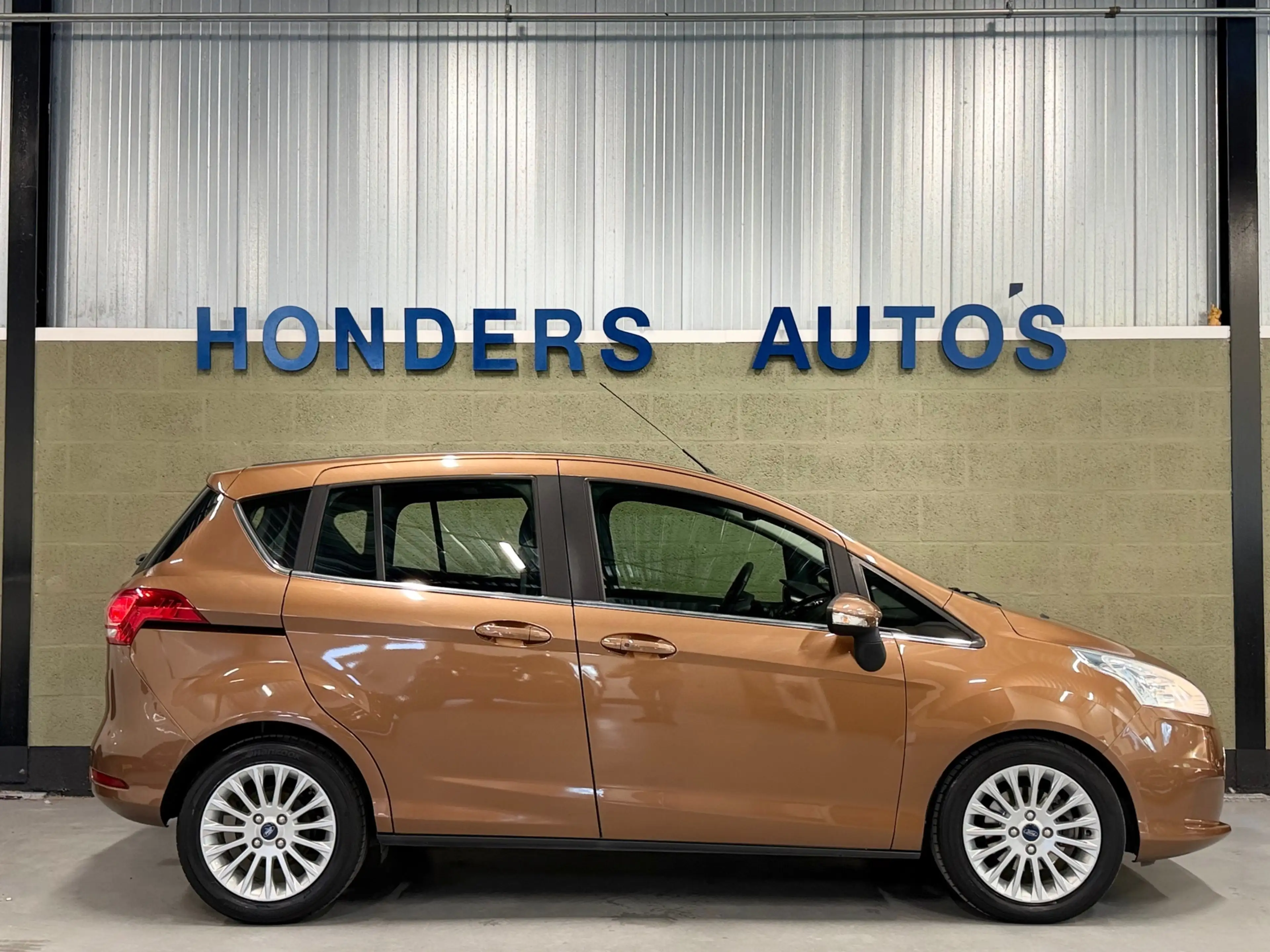 Ford B-Max 1.6 TI-VCT Titanium AUT | TREKHAAK AFNEEM| KEY-LES — photo 22