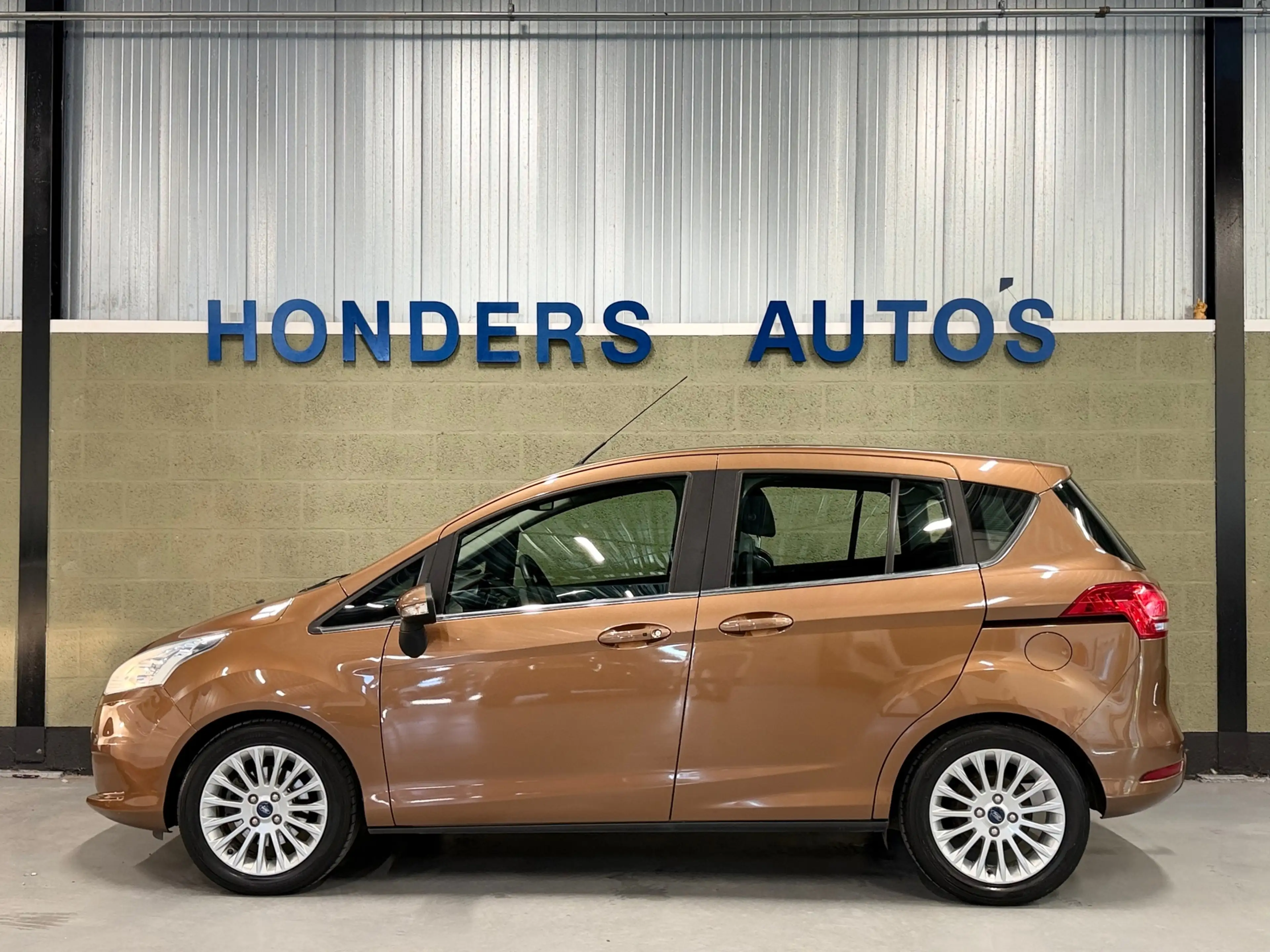 Ford B-Max 1.6 TI-VCT Titanium AUT | TREKHAAK AFNEEM| KEY-LES — photo 2
