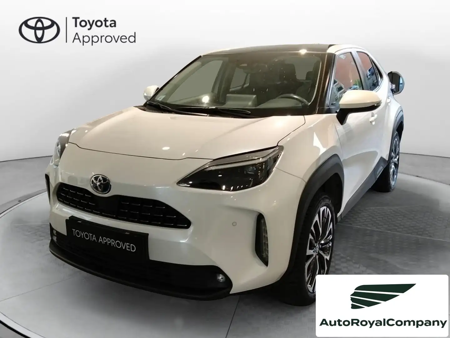 Toyota Yaris Cross Yaris Cross 1.5 Hybrid 130 CV 5p. E-CVT Lounge Bianco - 1