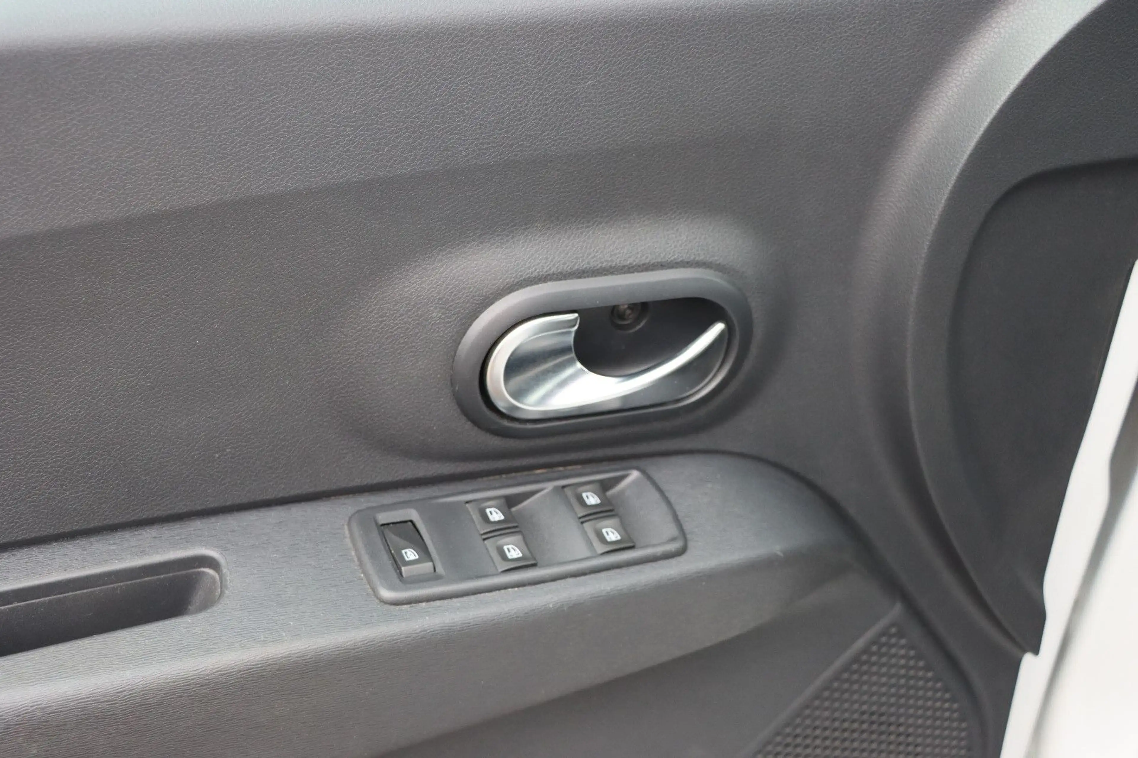 Dacia Lodgy Stepway  1.HAND l NAVI l KAMERA l 7-SITZER — photo 15