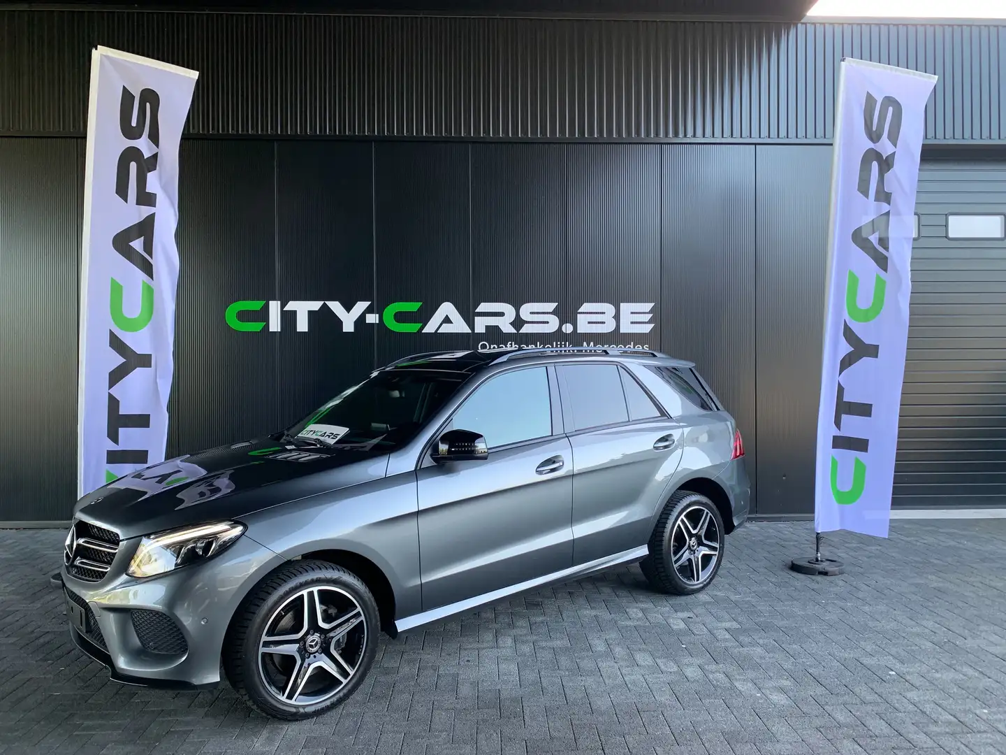 Mercedes-Benz GLE 250 d 4-M/AMG+NIGHT PACK/PANO/LED/CAMERA/COMAND/FULL! Szary - 1