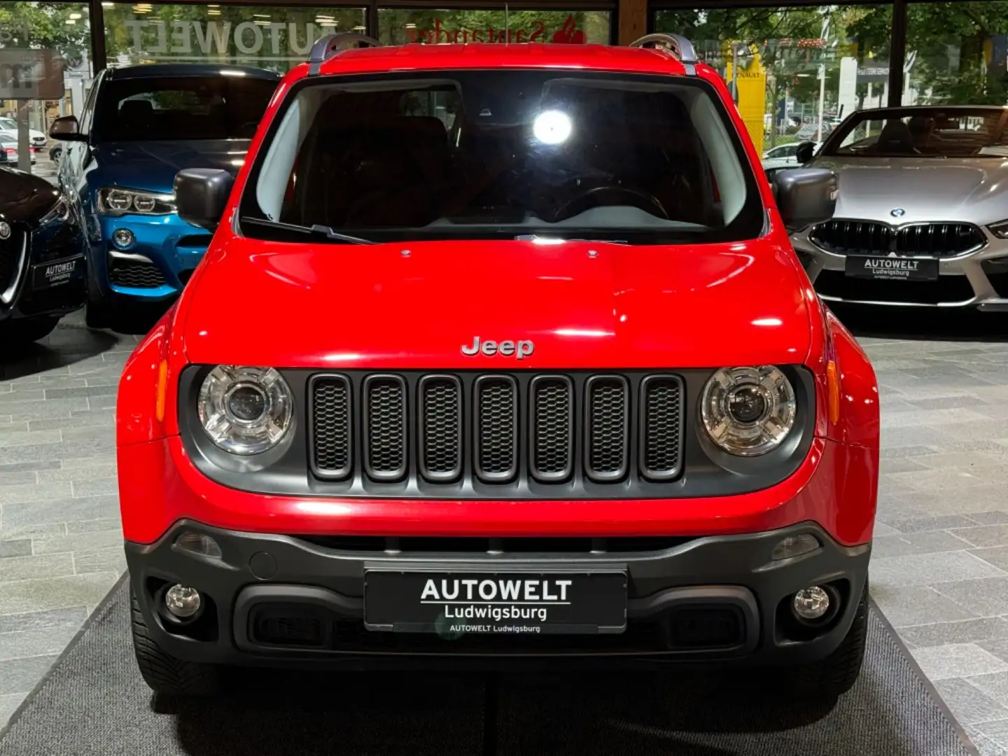 Jeep Renegade Trailhawk 4WD Automatik Rot - 2