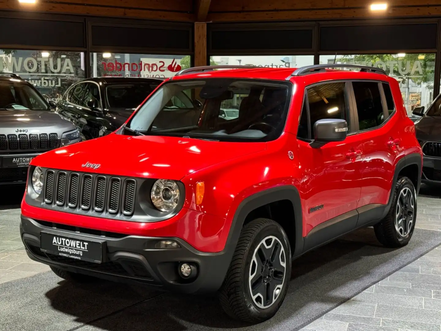 Jeep Renegade Trailhawk 4WD Automatik Rot - 1