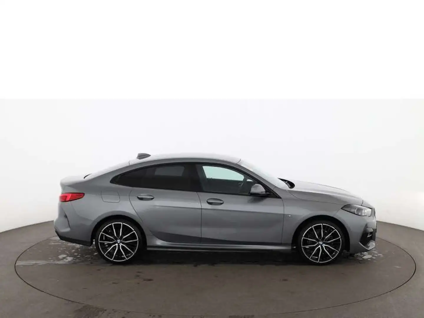 BMW 218 i Gran Coupe M-Sport Aut LED RADAR LEDER NAVI Grau - 2