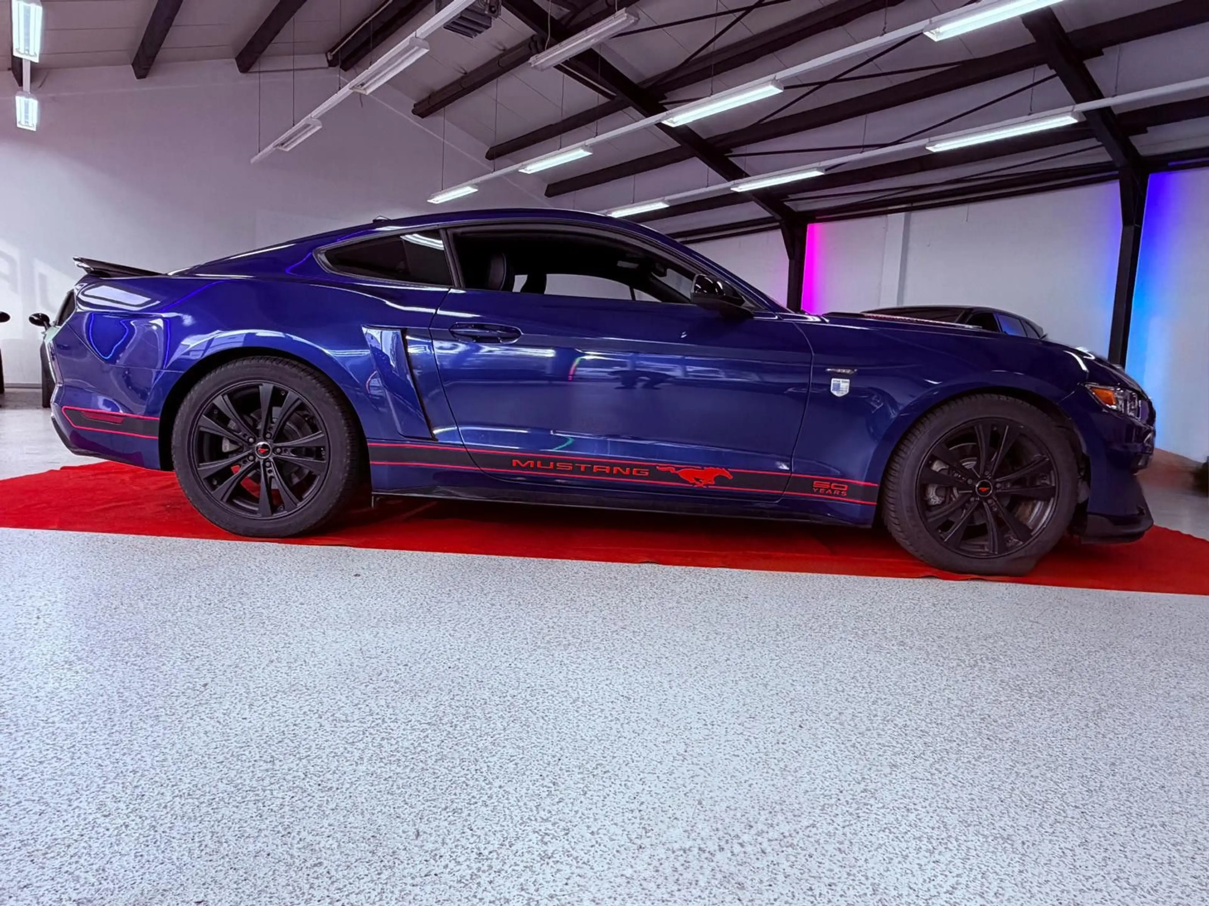 Ford Mustang GT Fastback -V6 -sparsam durch LPG — photo 8