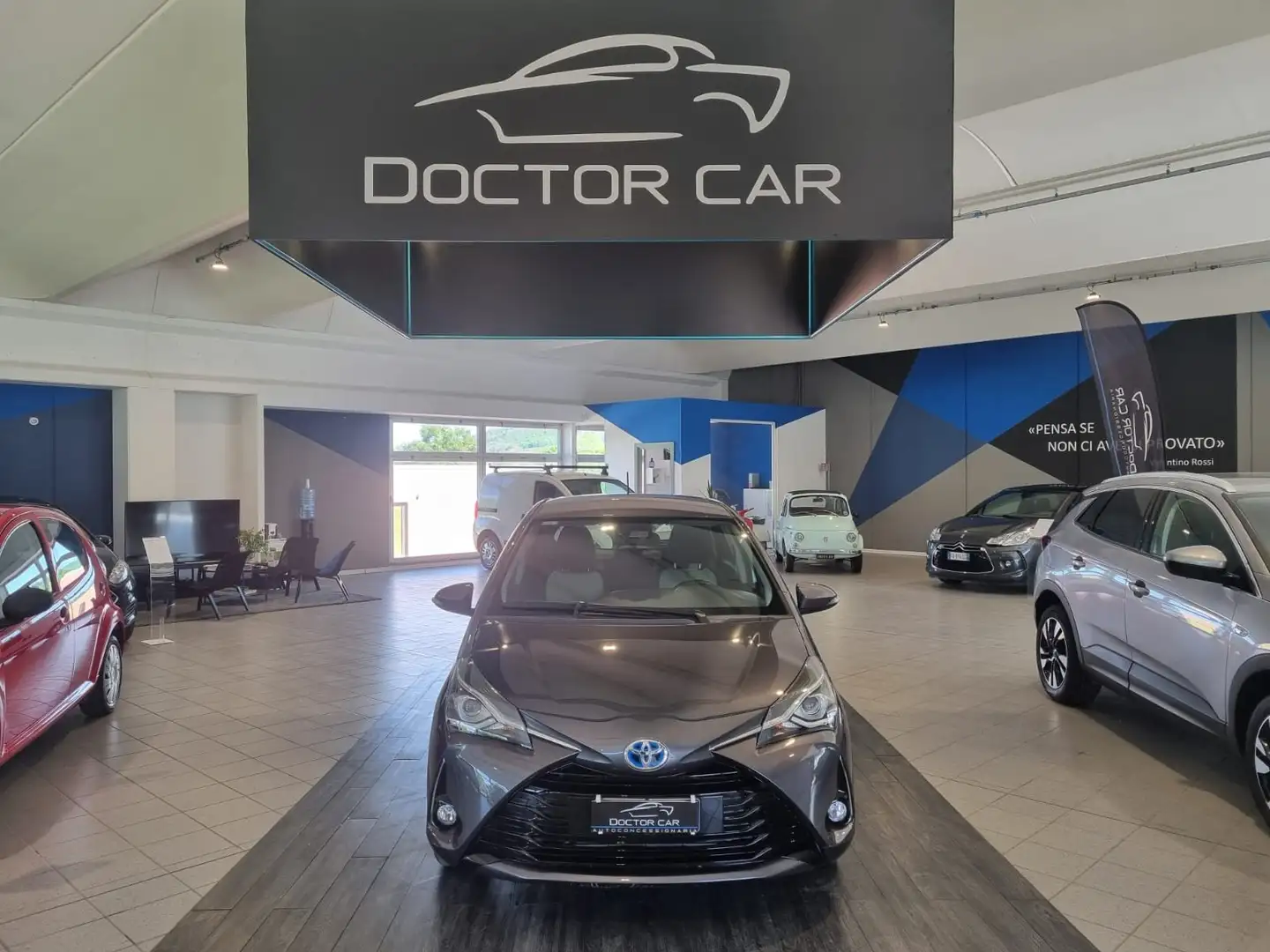 Toyota Yaris Yaris III 2017 5p 1.5h Active Grigio - 1