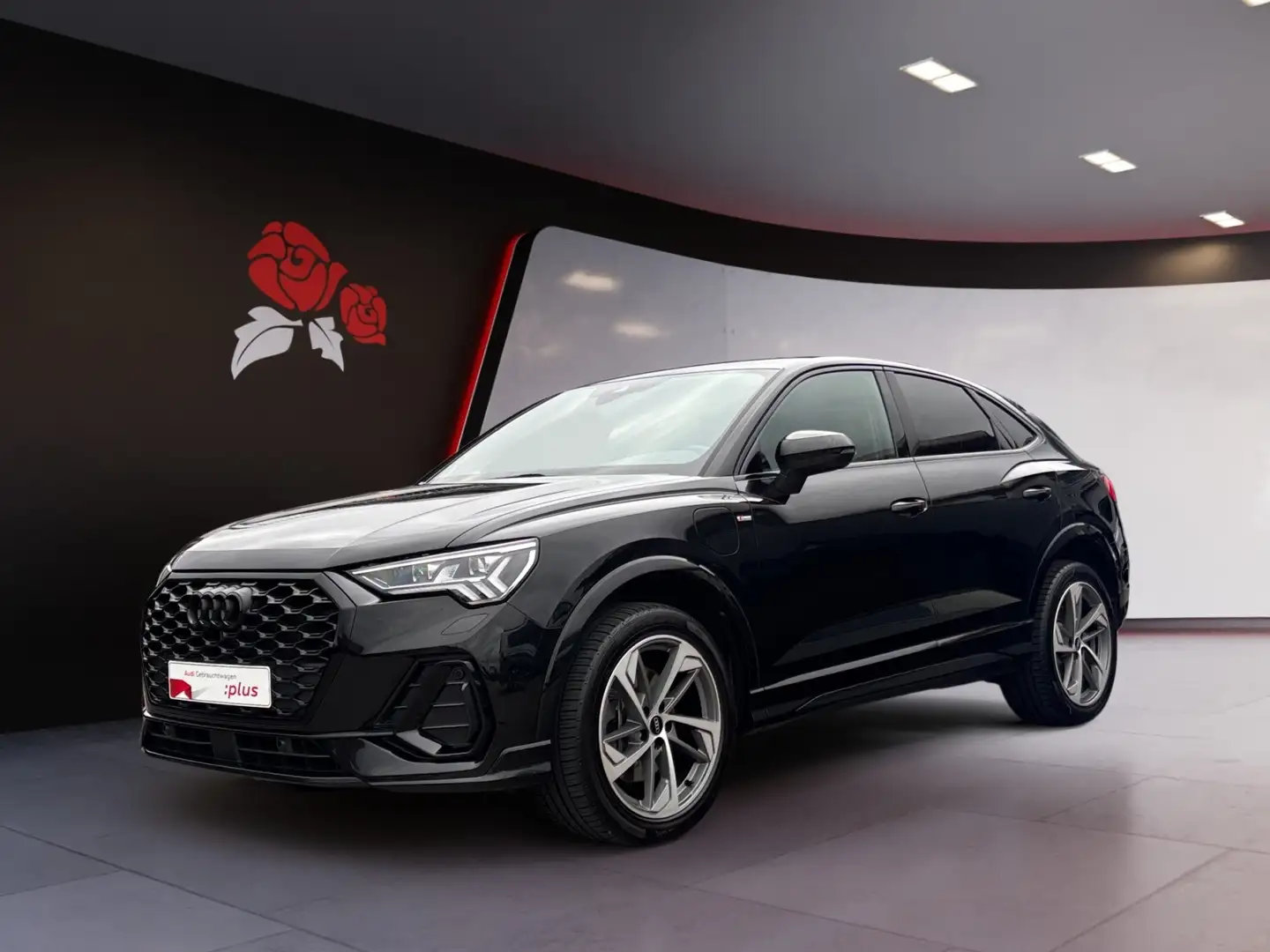 Audi Q3 Sportback 45 1.4 TFSI e S-tronic S-line RFK Matri Schwarz - 2