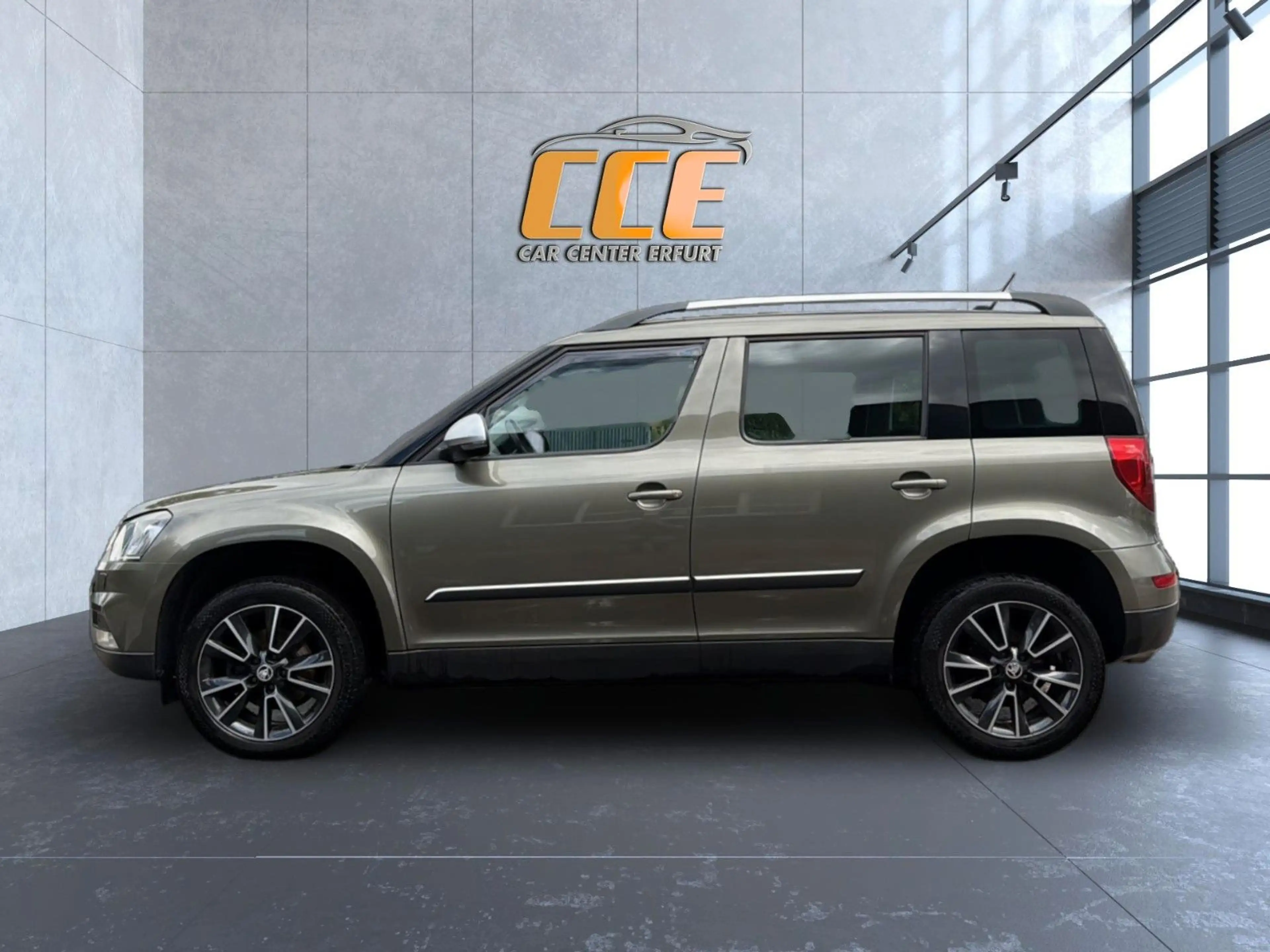 Skoda Yeti Ambition Outdoor 4x4*AHK*PDC*XEN*Navi*Klima — photo 4