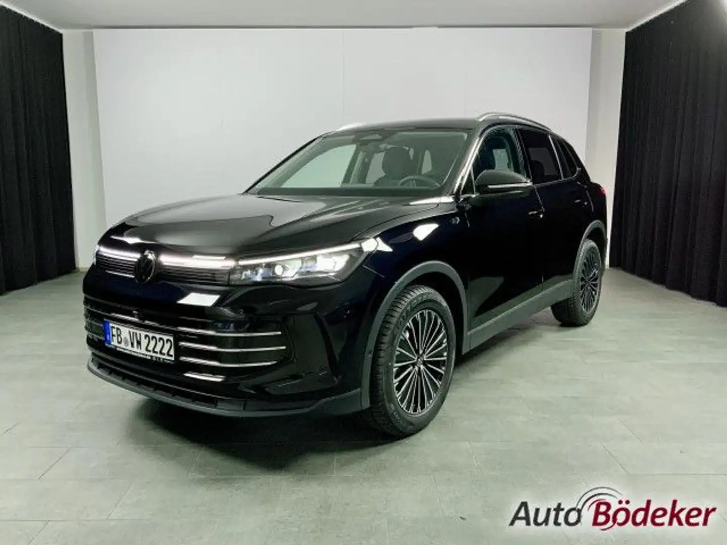 Volkswagen Tiguan 1.5 l eTSI DSG Elegance Bluetooth Navi LED Schwarz - 2
