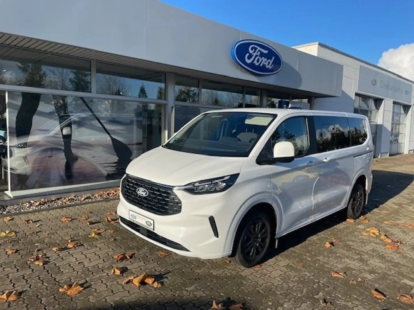 Ford Tourneo Custom 320 L1 Titanium 2x Schiebetür, 3-Zonen Klima Blanc - 1