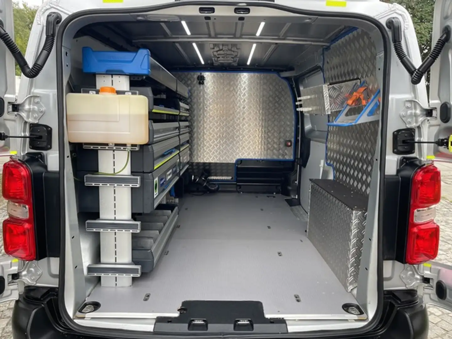 Citroen Jumpy 2.0Hdi L2 Silber - 2