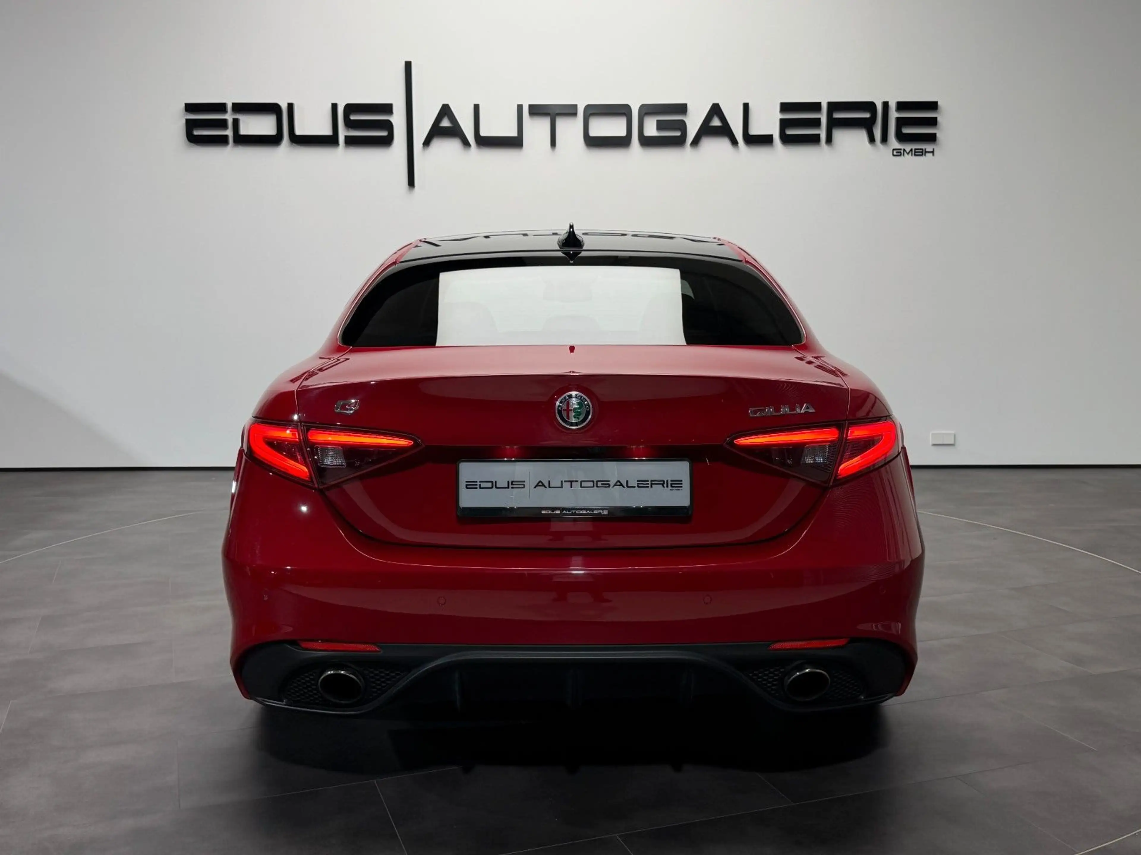 Alfa Romeo Giulia Veloce Q4 ACC RFK Bi-Xenon Pano H&K — photo 7