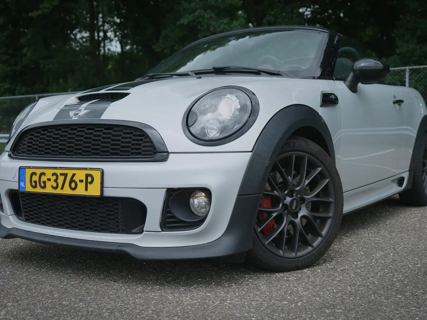 MINI John Cooper Works Roadster John Cooper Works Roadster 1.6 J. Cpr W. Chili Срібний - 1