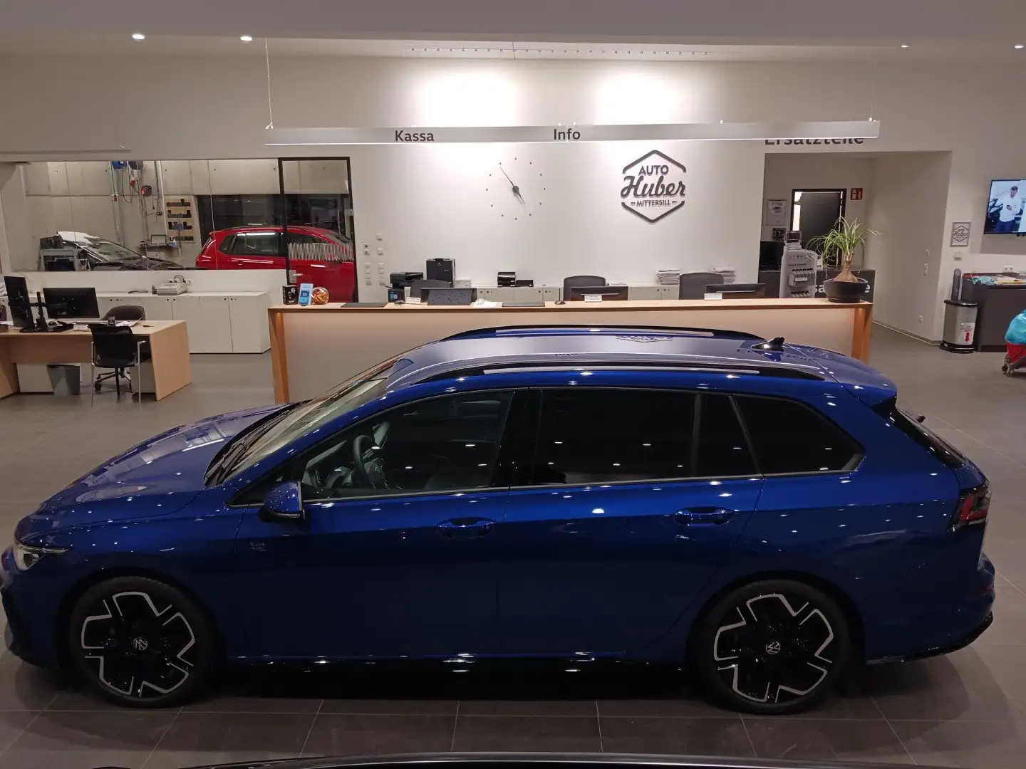 Volkswagen Golf Variant 1.5 eTSI 110 kW R-Line Blau - 2