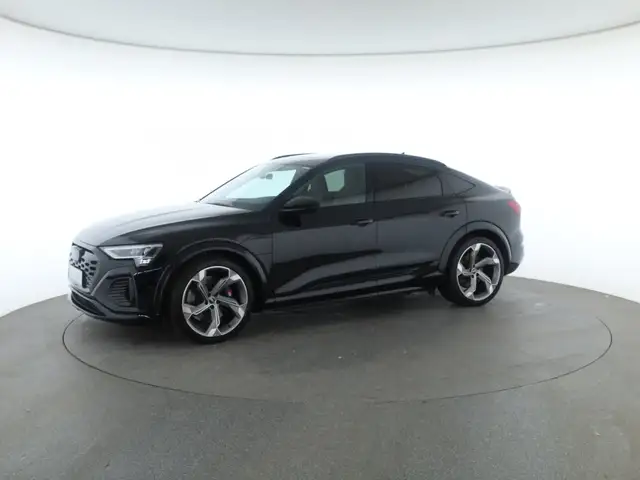 Audi SQ8 e-tron quattro Ansicht 1