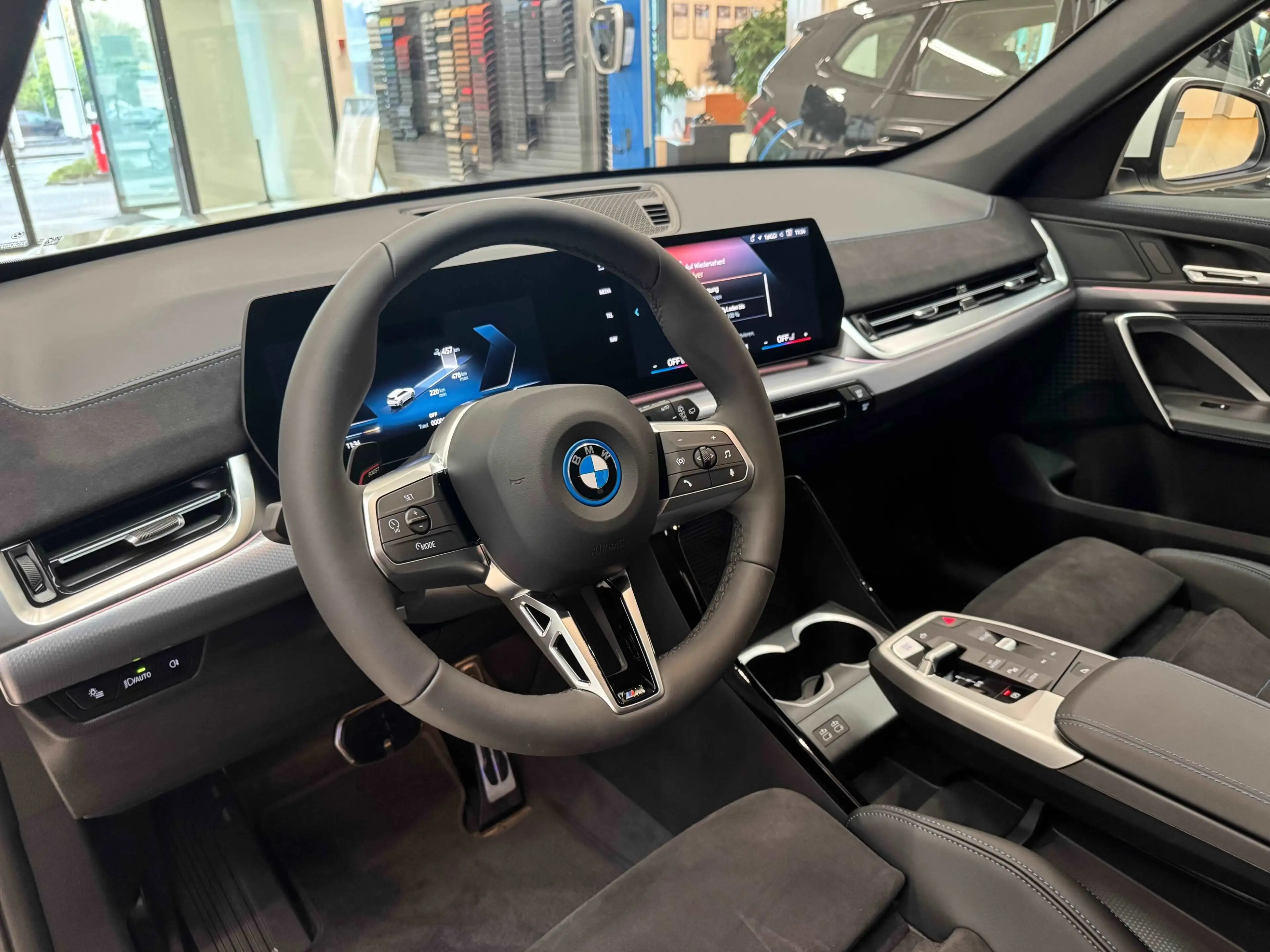 BMW iX1 eDrive20 M-Sport+NAVI+LED+SHZ+PA+uvm. — photo 6