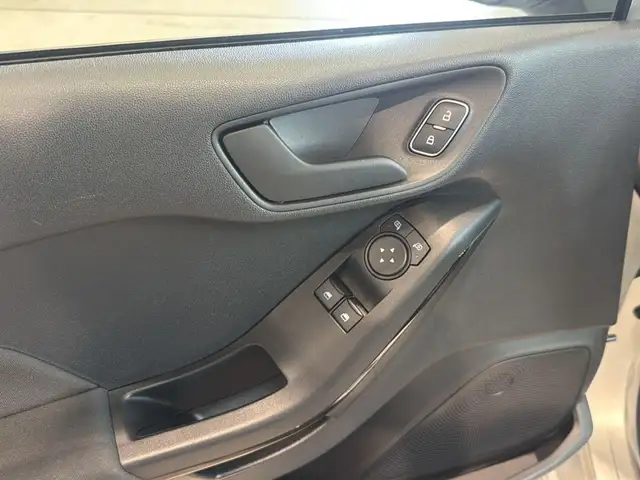 Ford Fiesta view 8