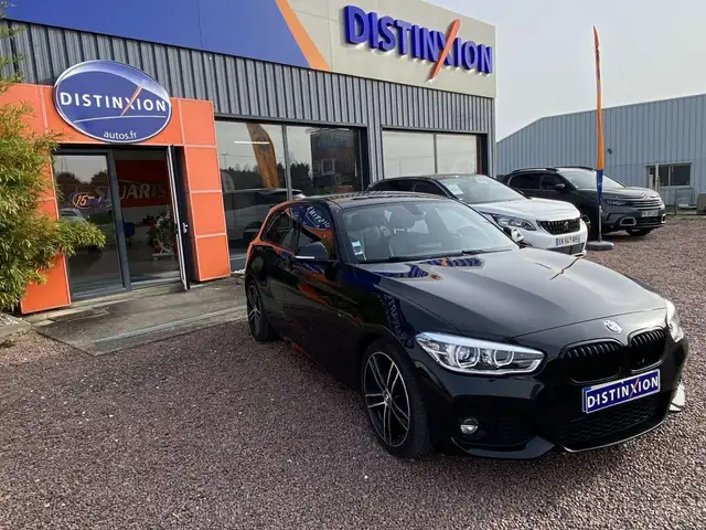 BMW 1 Series view 2