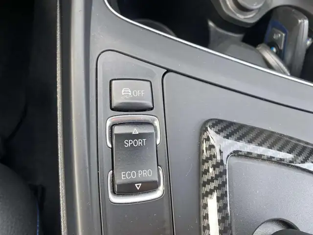 BMW 1 Series view 16