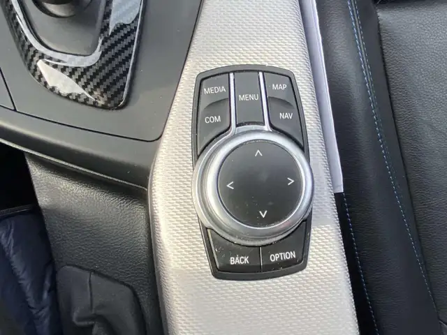 BMW 1 Series view 8