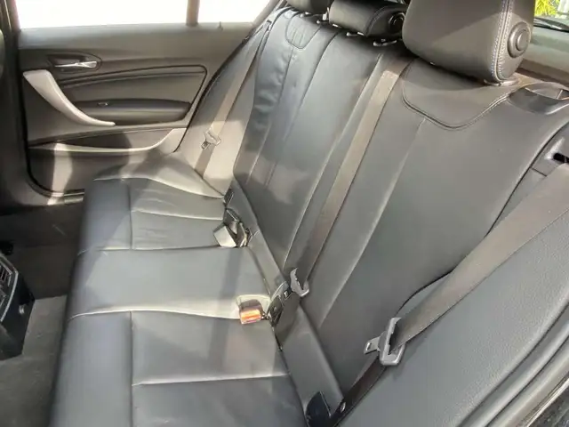 BMW 1 Series view 25
