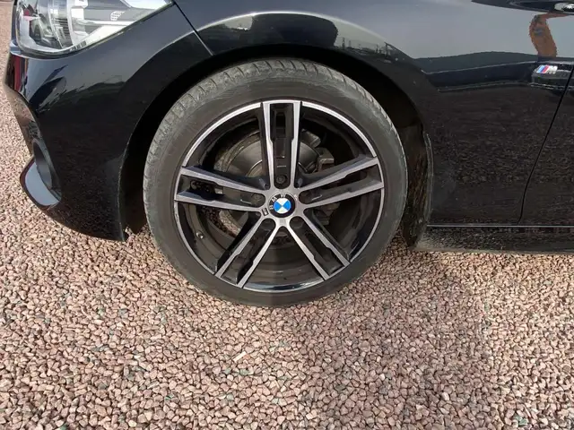 BMW 1 Series view 27