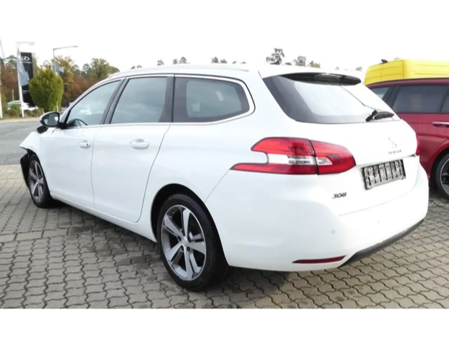 Peugeot 308 SW 1.5 BlueHDI Allure Navi PDC Klima LED 1Hd Weiß - 2