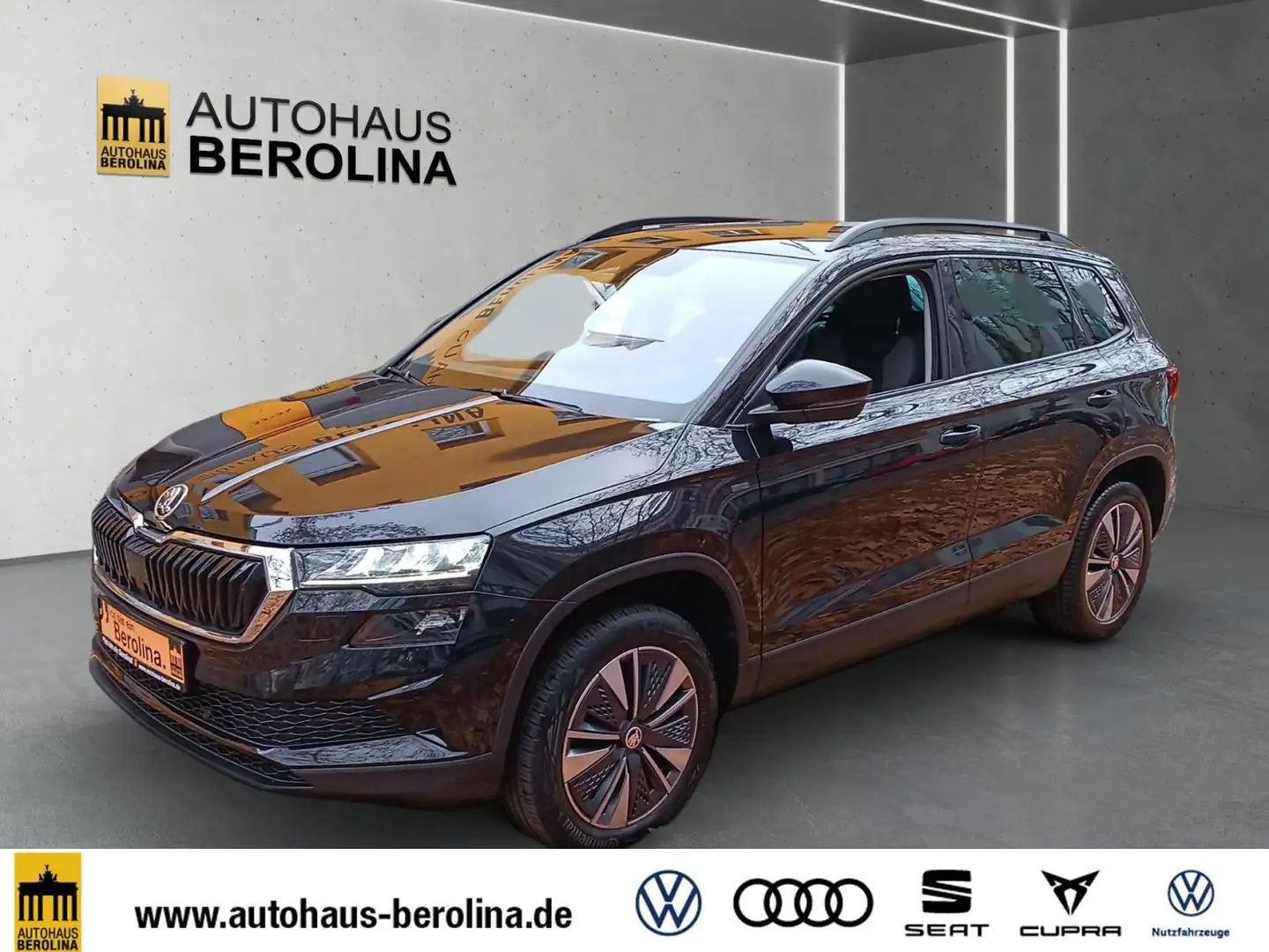 Skoda Karoq 1.5 TSI Ambition DSG *AHK*ACC*R-CAM*PDC* Schwarz - 2