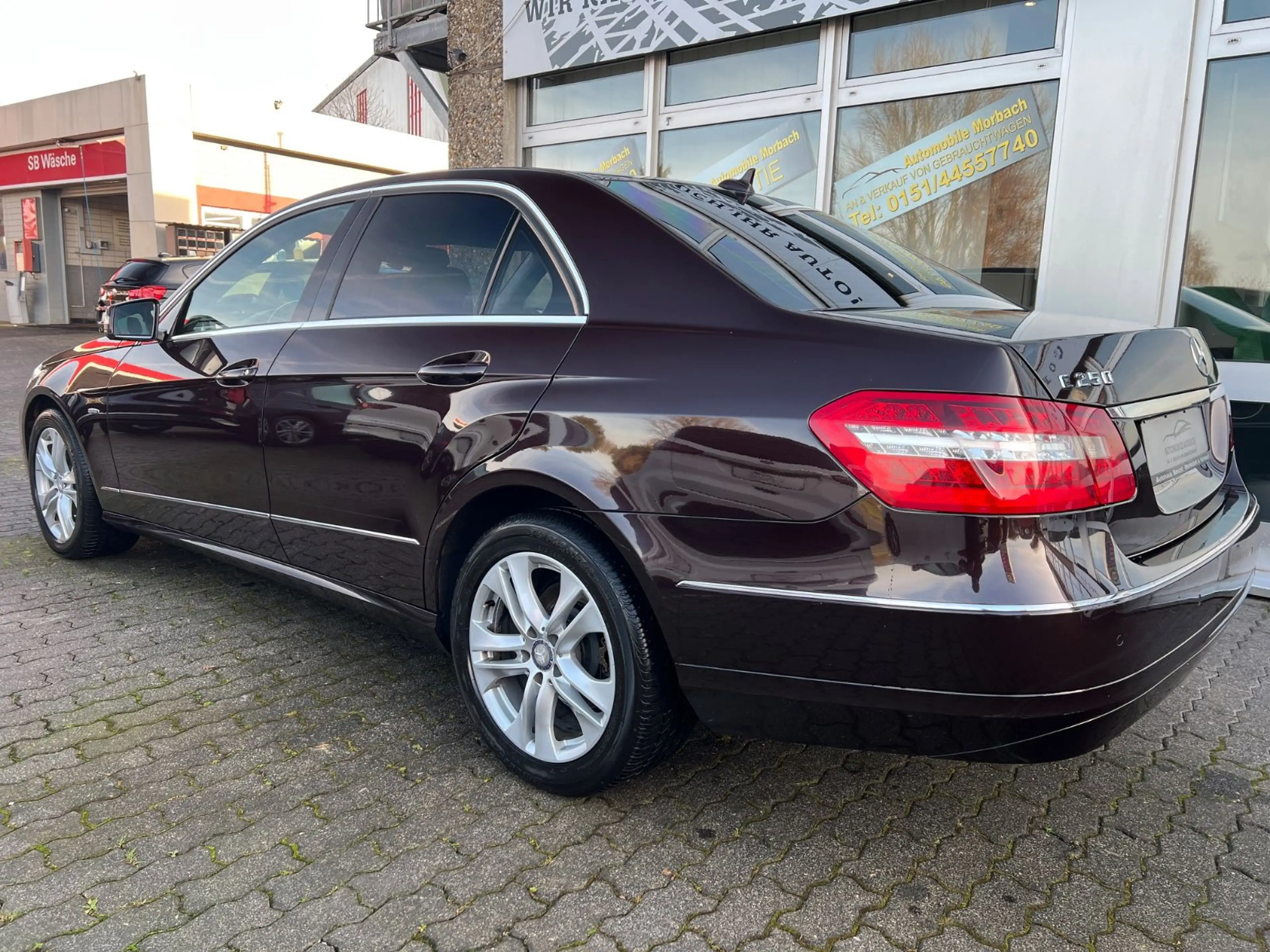 Mercedes-Benz E 250 CDI Avantgarde*BI-XENON*NAVI*ACC*ALU*EURO5 — photo 6