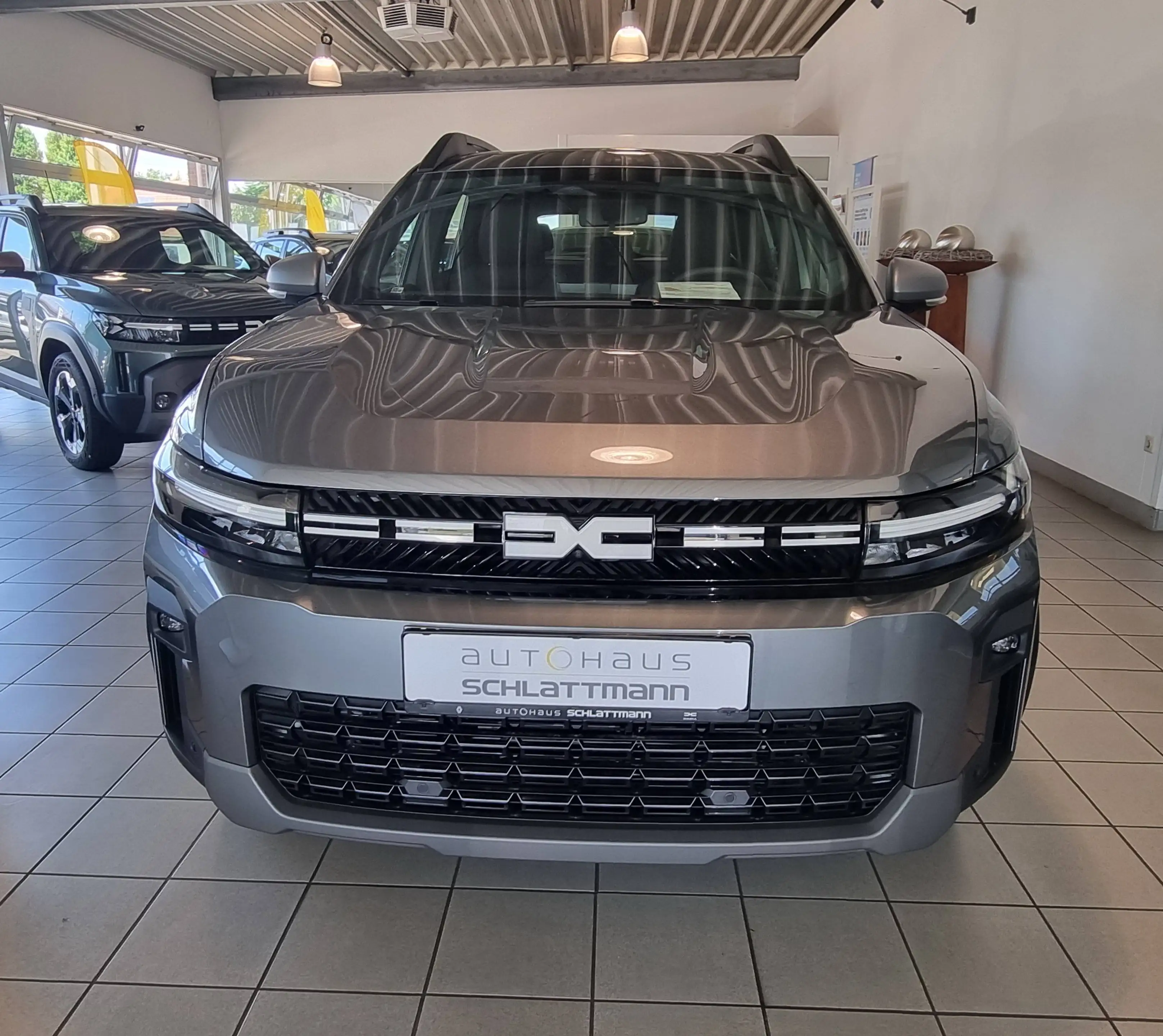 Dacia Bigster TCe 140 Expression *Top-Ausstattung mit *Winterpaket+ *Easy-Paket *Garantie bis zu 7 Jahre ab EZ möglich — photo 3